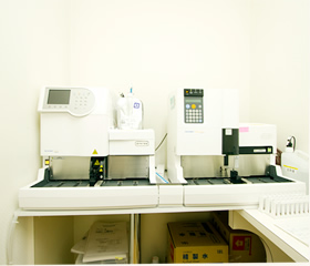 HbA1c血糖測定器